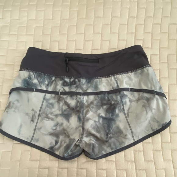 Lululemon Speed Up short - Picture 2 of 3
